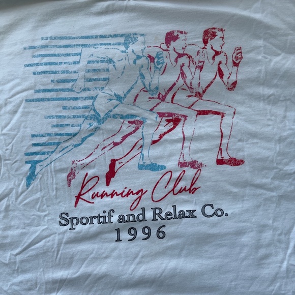 Oversized Graphic Tee - Picture 2 of 3